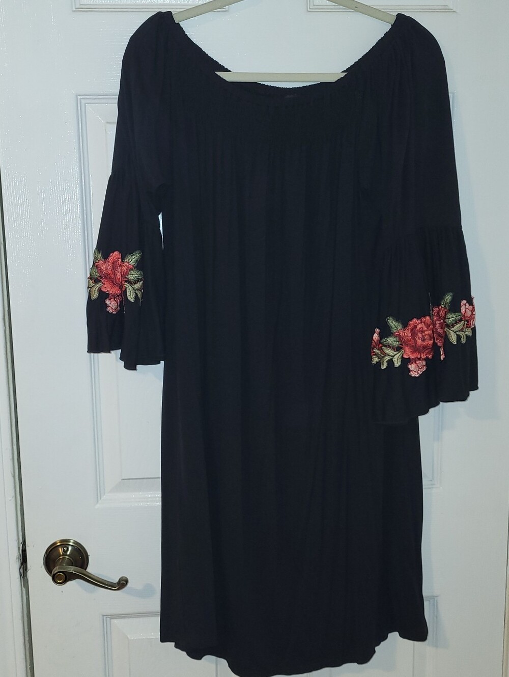 Black Dress with Floral Embroidery Easy Wear 1X